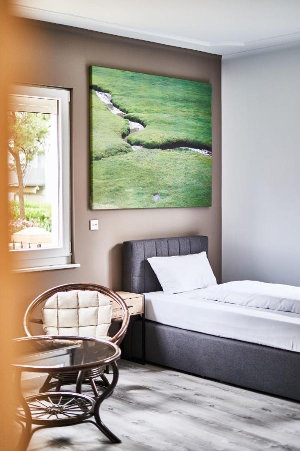 Primera Zimmer Mit Gemeinschaftsbad Singen Luaran gambar